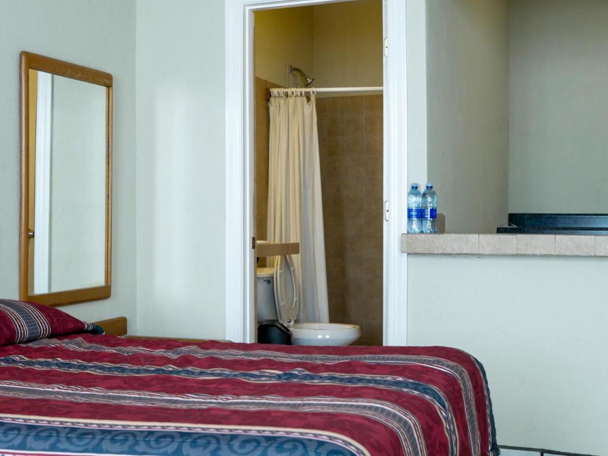 Hotel La Huerta Río Verde 外观 照片